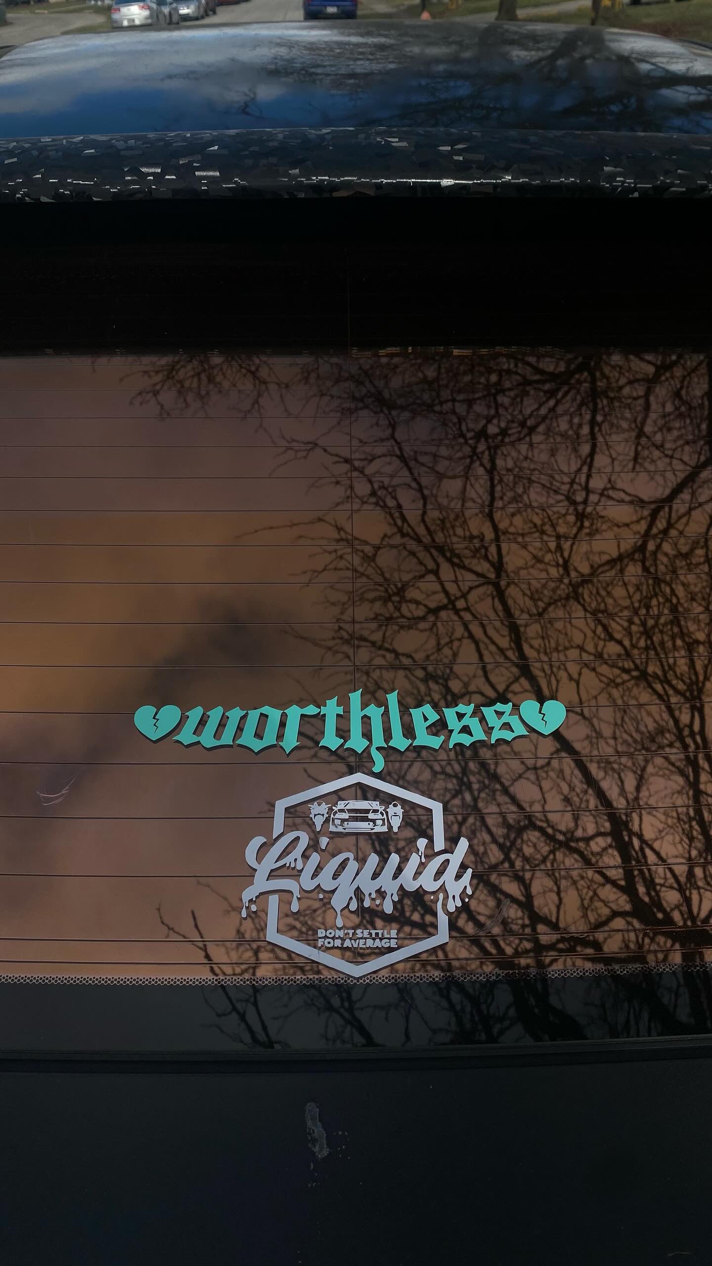 WORTHLESS/ Decal Mint green